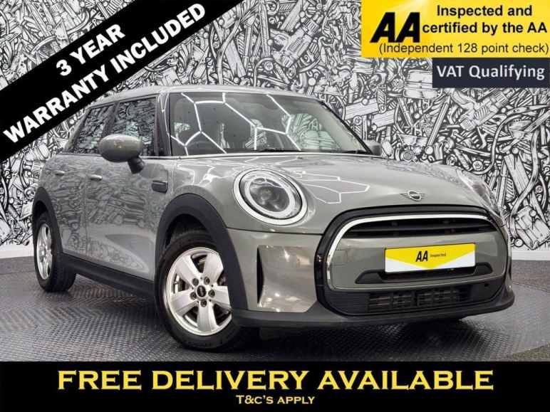MINI HATCHBACK