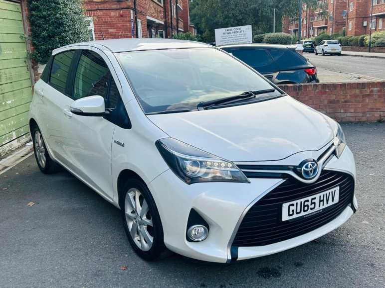 TOYOTA YARIS