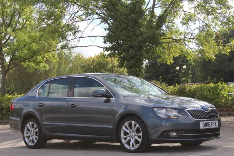 SKODA SUPERB