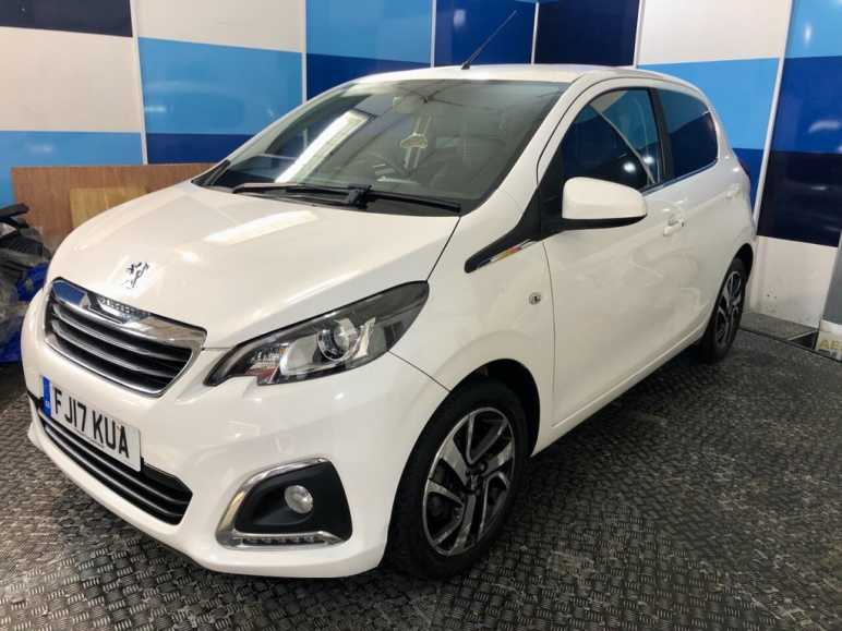 PEUGEOT 108