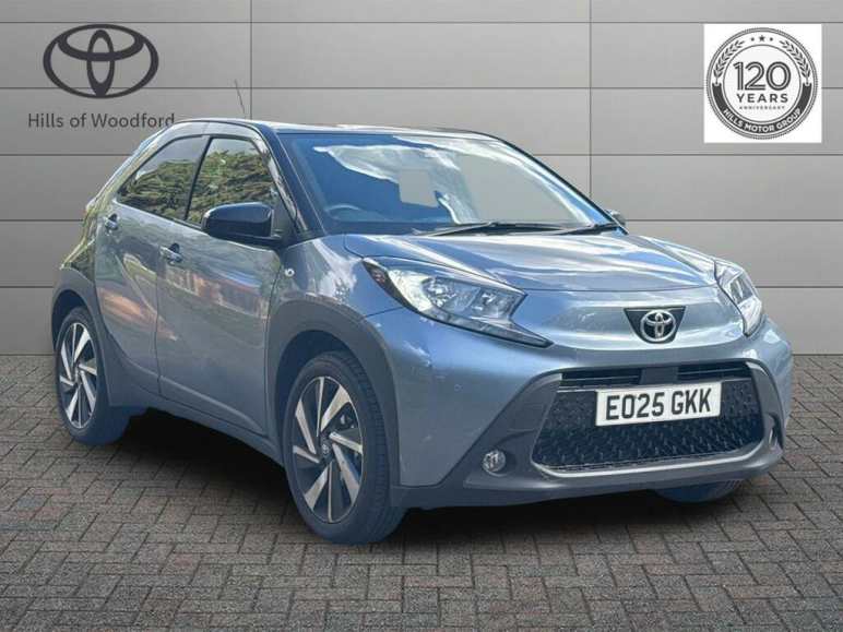 TOYOTA AYGO X