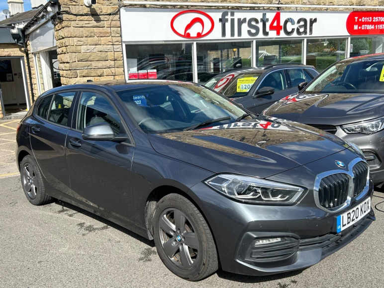 BMW 1 SERIES