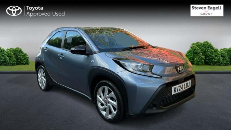 TOYOTA AYGO X