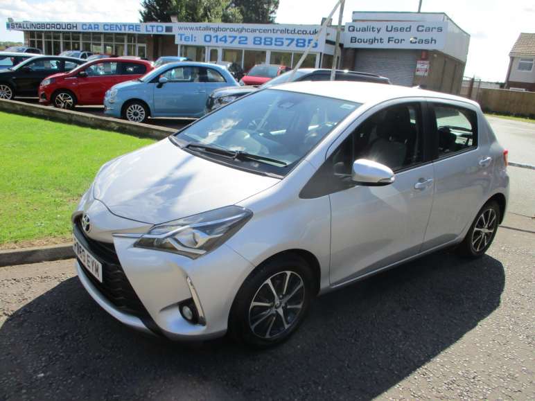 TOYOTA YARIS