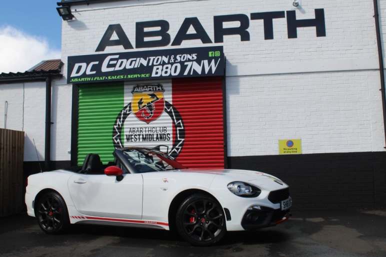 Abarth 124 Spider