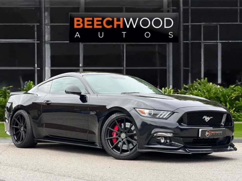 FORD MUSTANG