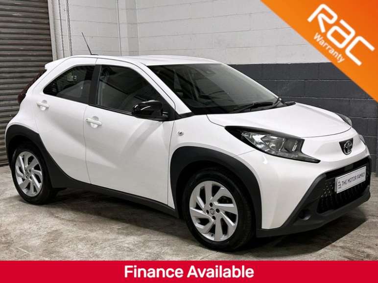 TOYOTA AYGO X