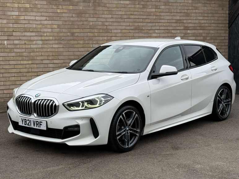 BMW 1 SERIES
