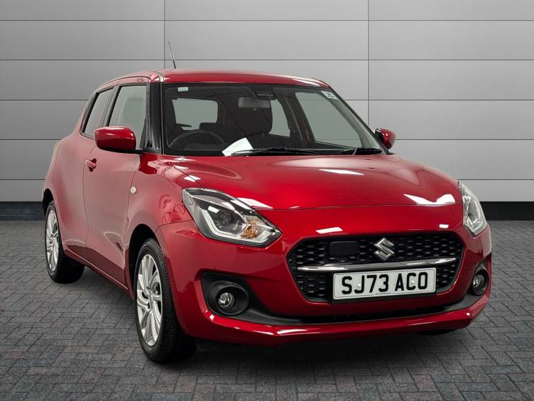 SUZUKI SWIFT
