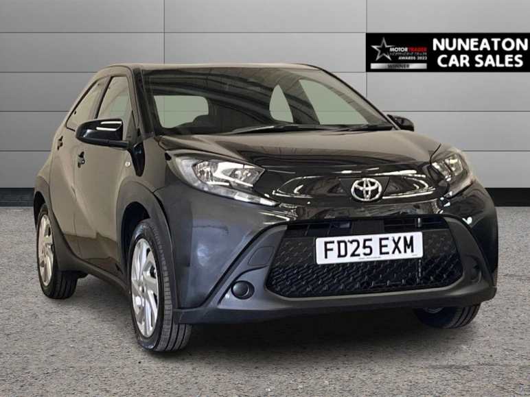 TOYOTA AYGO X