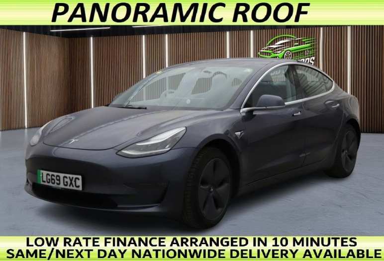 TESLA MODEL 3