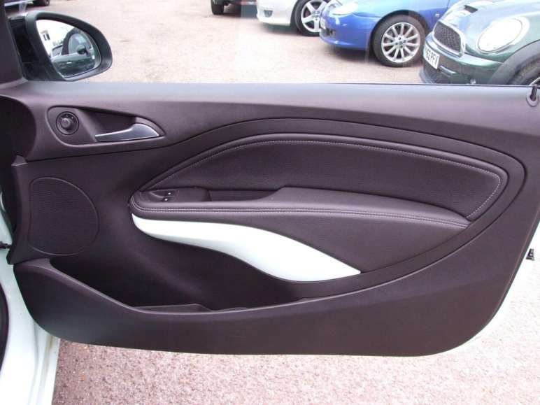 1.2i ENERGISED Black Jack Euro 6 3dr