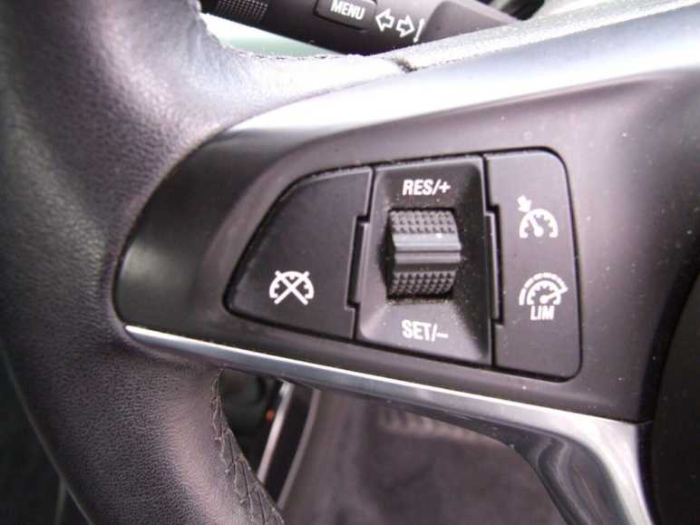 1.2i ENERGISED Black Jack Euro 6 3dr