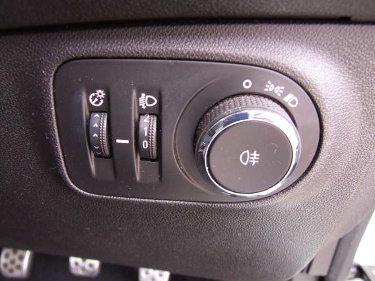 1.2i ENERGISED Black Jack Euro 6 3dr