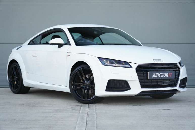 AUDI TT