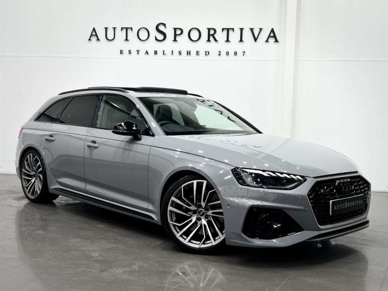 AUDI RS4