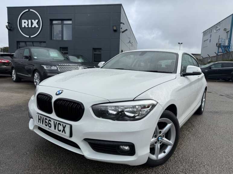 BMW 1 SERIES