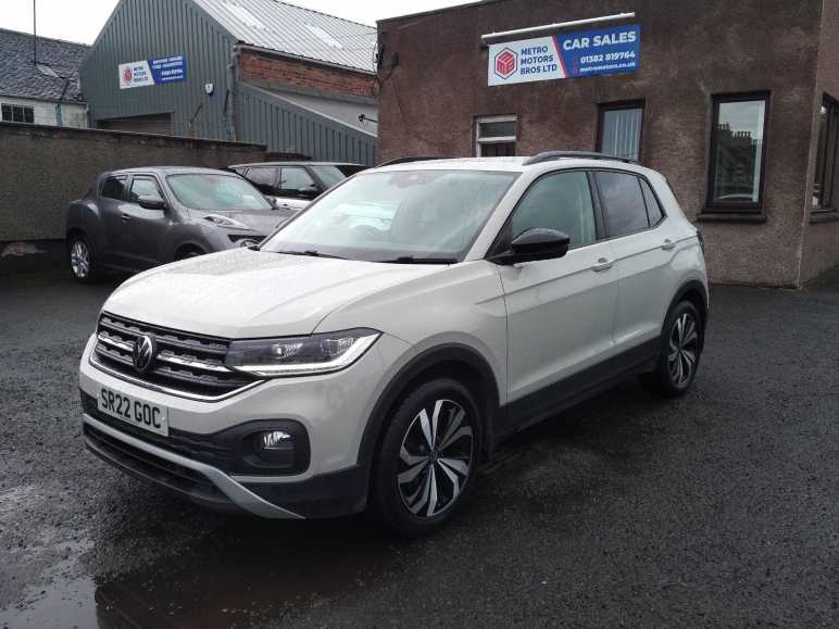 VOLKSWAGEN T-CROSS