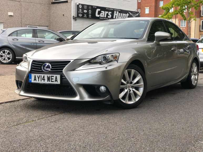 LEXUS IS
