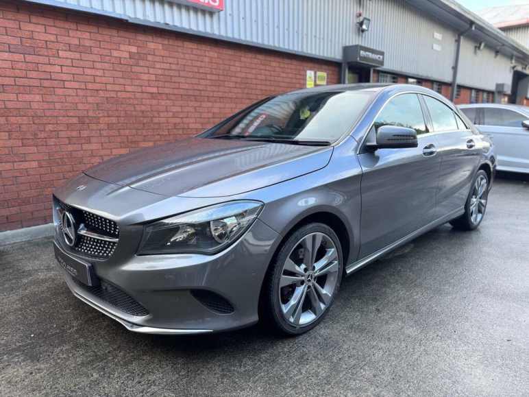 MERCEDES-BENZ Cla