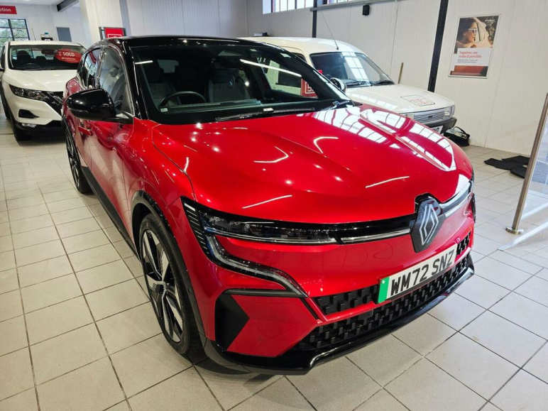 RENAULT MEGANE E-TECH