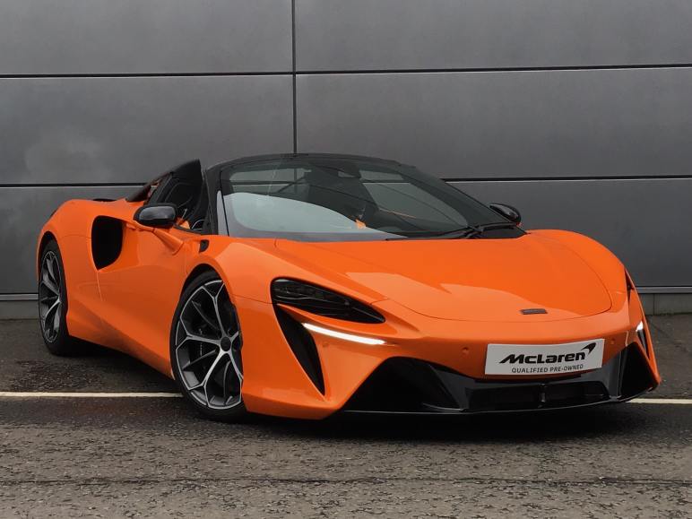 MCLAREN ARTURA