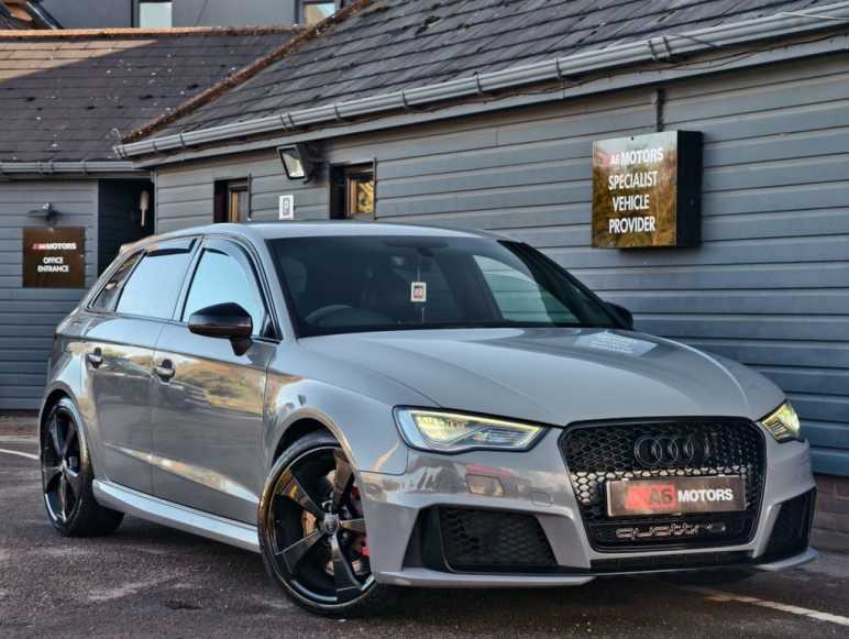 AUDI RS3