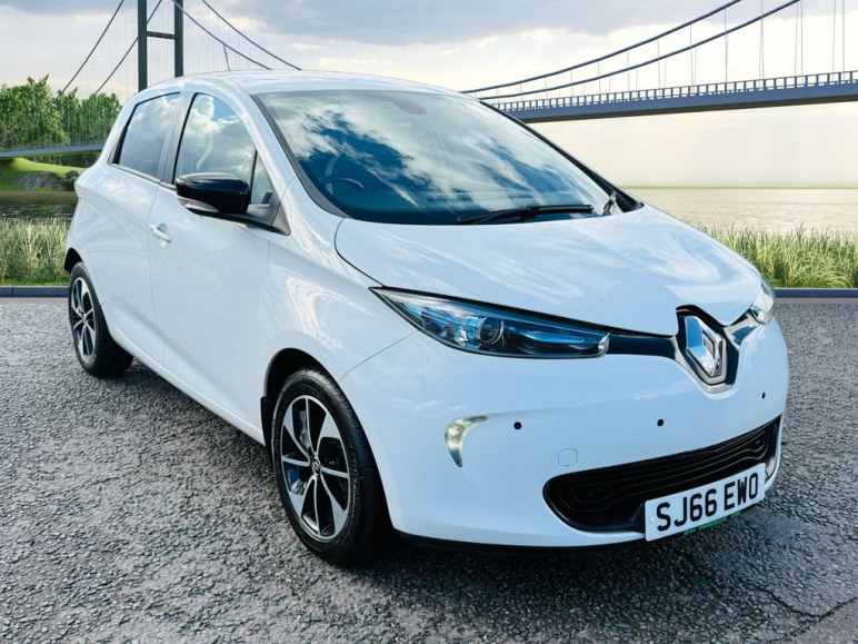 RENAULT ZOE