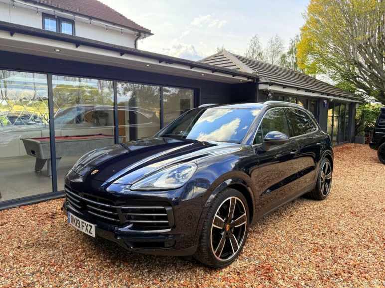 PORSCHE CAYENNE