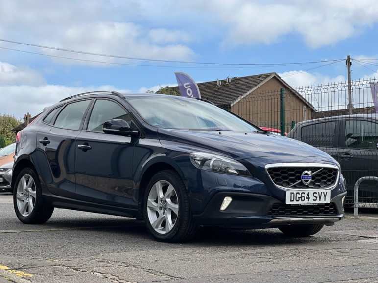 VOLVO V40