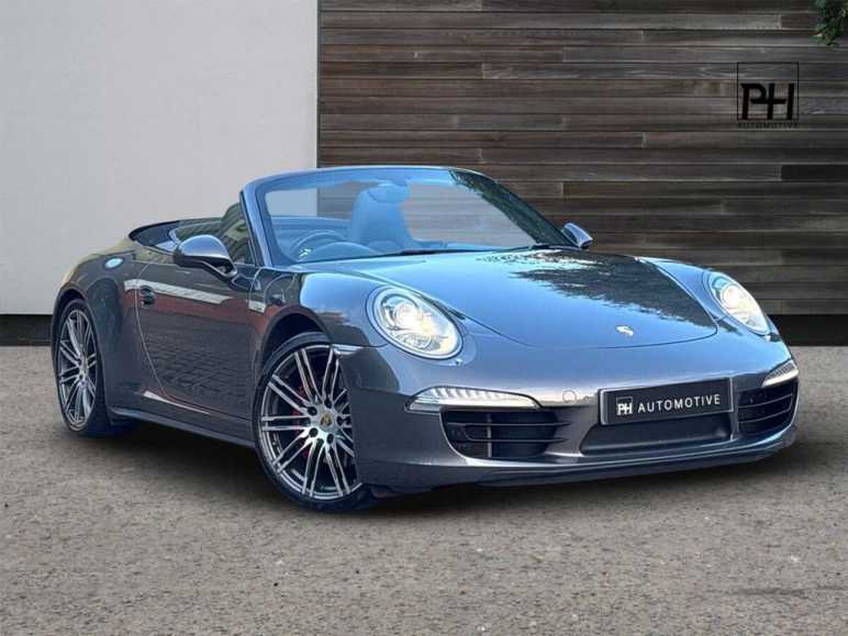 PORSCHE 911