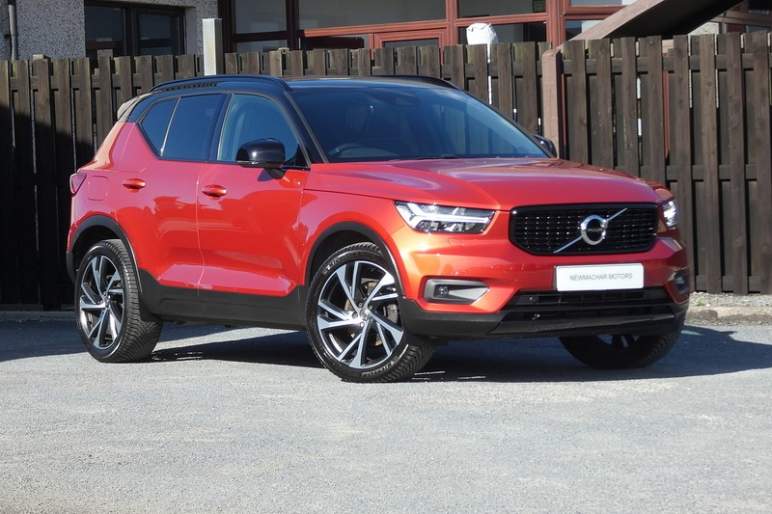 VOLVO XC40
