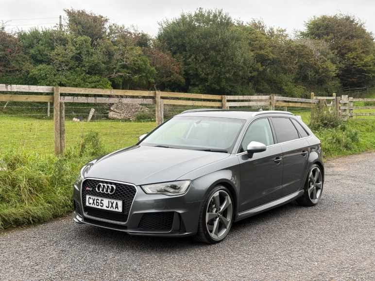 AUDI RS3