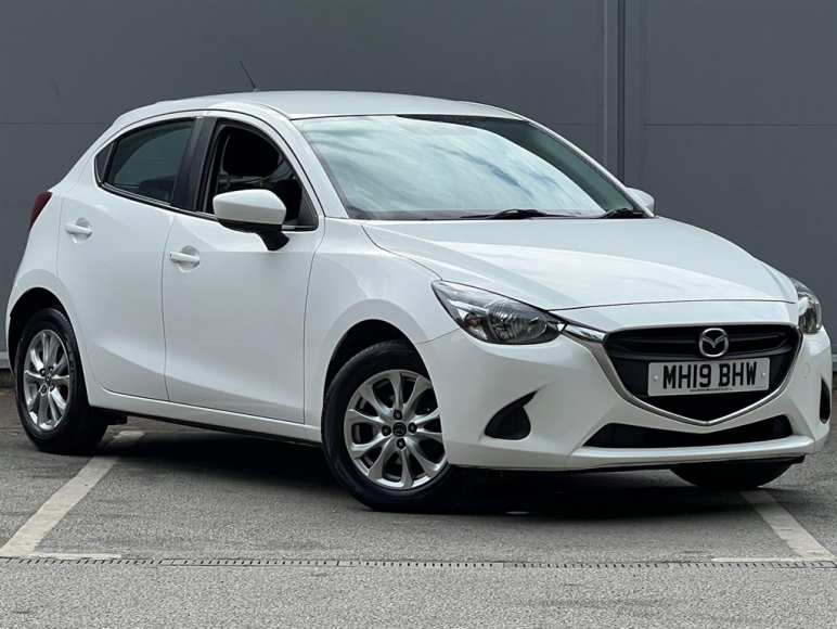 MAZDA 2