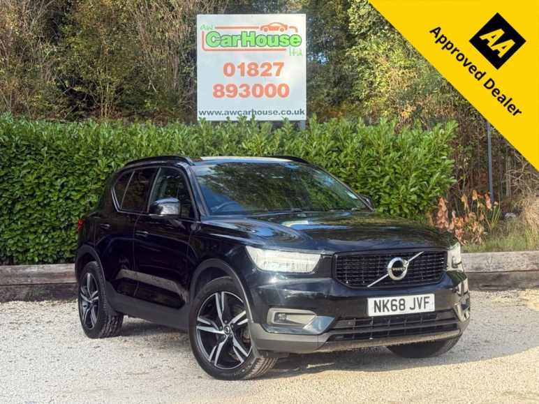 VOLVO XC40