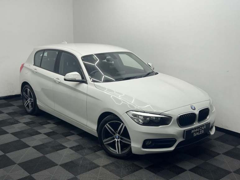 BMW 1 SERIES