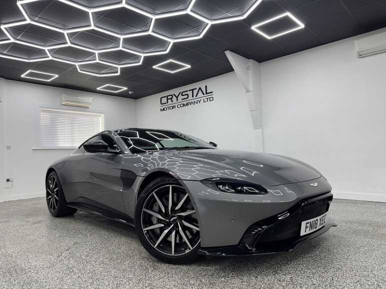 ASTON MARTIN VANTAGE