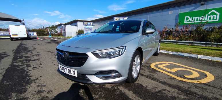 VAUXHALL INSIGNIA