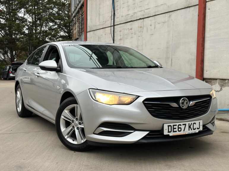 VAUXHALL INSIGNIA
