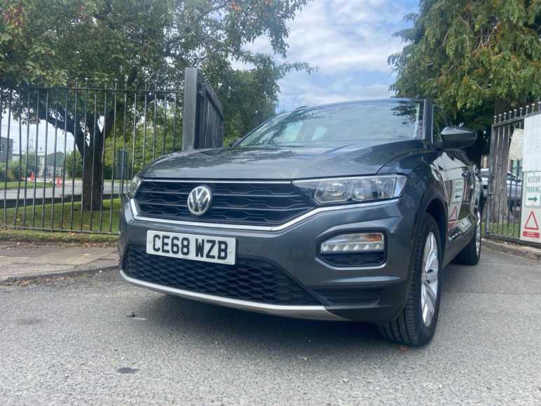 VOLKSWAGEN T-ROC