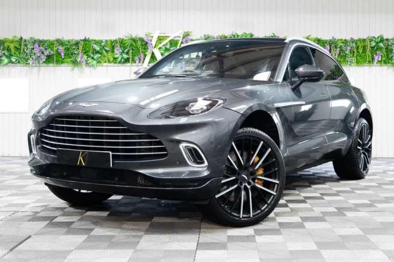 Aston Martin Dbx