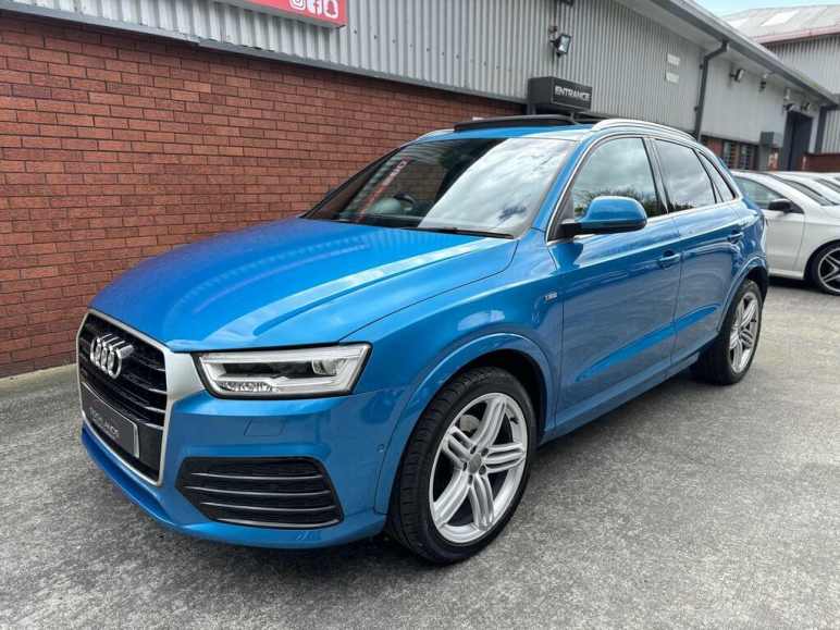 AUDI Q3