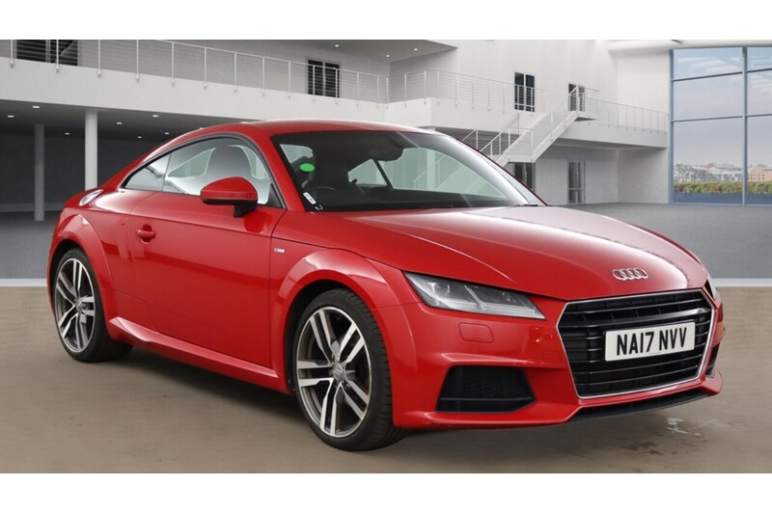 AUDI TT