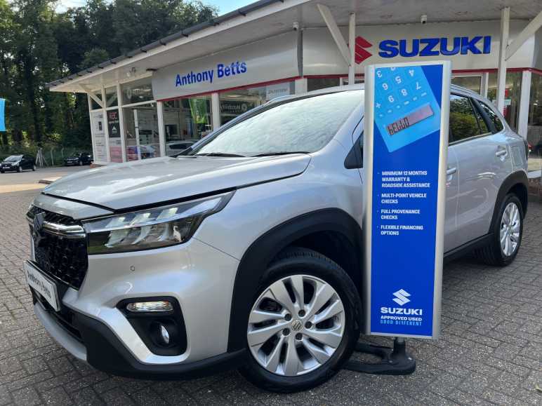 SUZUKI S-CROSS