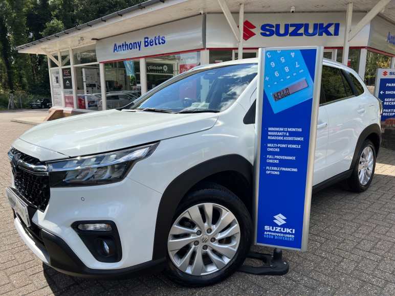 SUZUKI S-CROSS