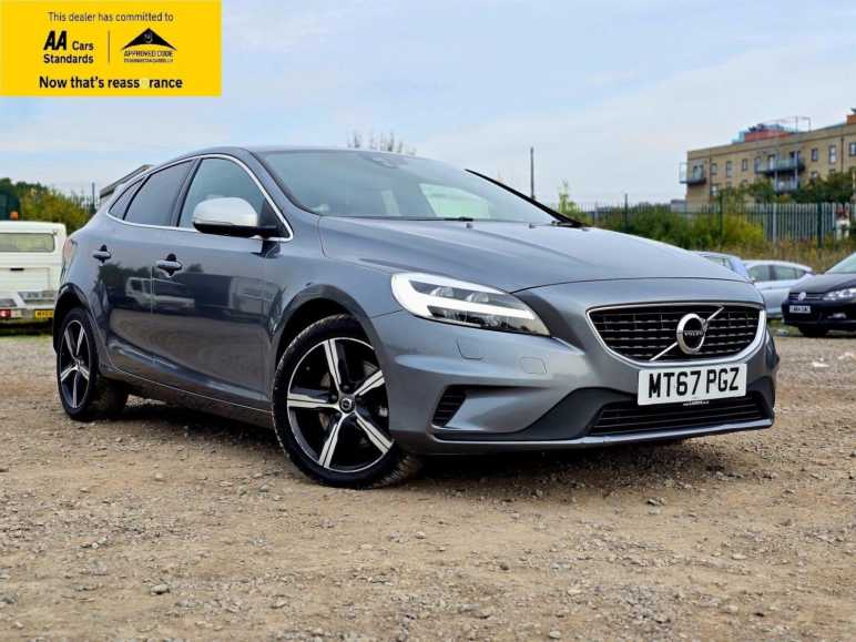 VOLVO V40