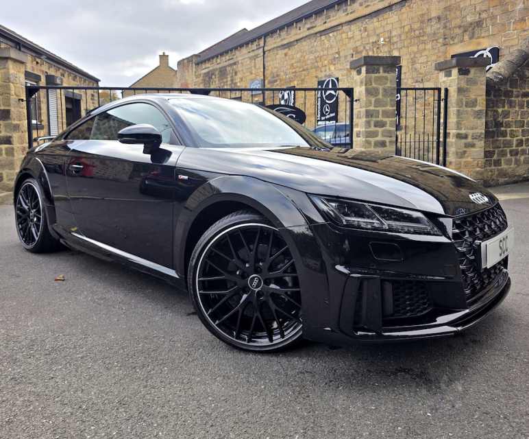 AUDI TT