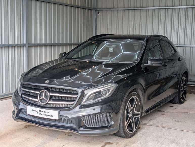 MERCEDES-BENZ GLA