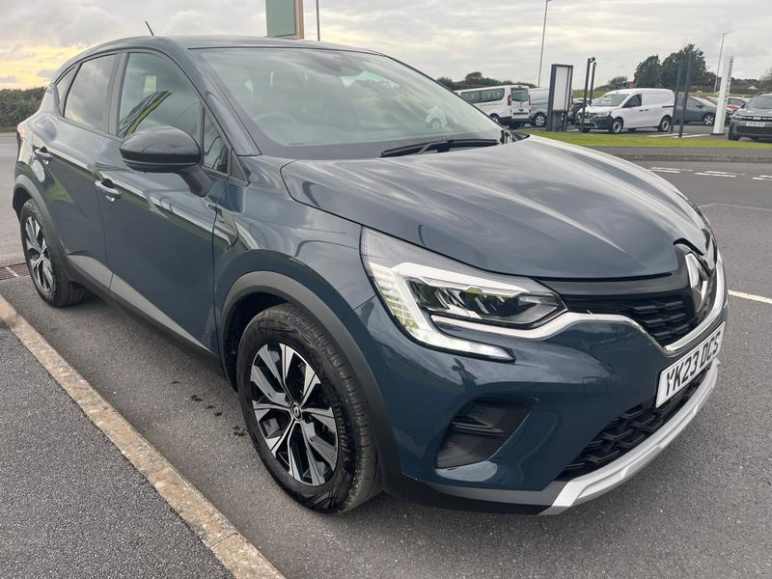 RENAULT CAPTUR
