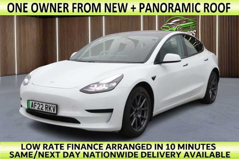 TESLA MODEL 3